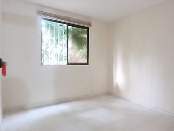 🌟 ¡Oportunidad única para tu negocio en Chiclayo! 🌟

🏢 Te presentamos este local comercial de un piso, situado en la estratégica ubicación de la cal