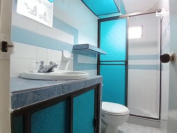 🌟 ¡Oportunidad única para tu negocio en Chiclayo! 🌟

🏢 Te presentamos este local comercial de un piso, situado en la estratégica ubicación de la cal