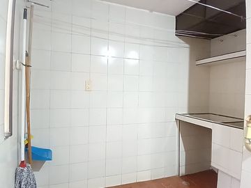 🌟 ¡Oportunidad única para tu negocio en Chiclayo! 🌟

🏢 Te presentamos este local comercial de un piso, situado en la estratégica ubicación de la cal