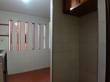 🌟 ¡Oportunidad única para tu negocio en Chiclayo! 🌟

🏢 Te presentamos este local comercial de un piso, situado en la estratégica ubicación de la cal