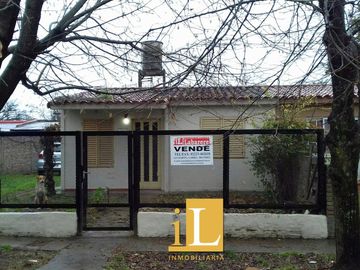 VENTA HERMOSA CASA EN Bº LOS TILOS