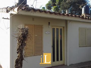 VENTA HERMOSA CASA EN Bº LOS TILOS