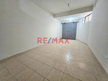 🏡 ¡OPORTUNIDAD ÚNICA EN PIURA! 🏡
CASA EN VENTA EN SANTA MARIA DEL PINAR, Ubicada detrás del Policlínico del Niño y frente al Parque 🌳.

📍 Ubicación