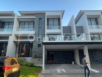 Disewakan Rumah di Cluster Permata Hijau Pik2 Milenial 12X20