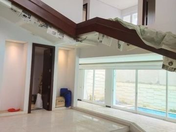 Rumah 2Lt, Pool, Siap Huni, Lingk. Nyaman di Pondok Indah