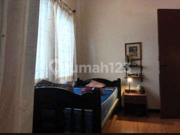 Jual Cepat Villa dengan Taman Luas di Area Lembang