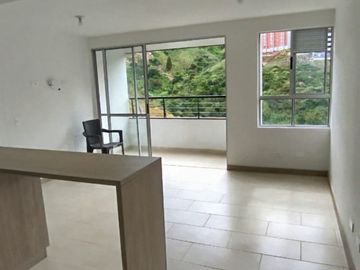 apartamento en arriendo en calasanz. Cod A218007
