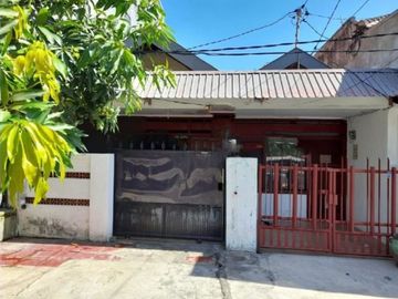 Rumah di Gubeng Kertajaya