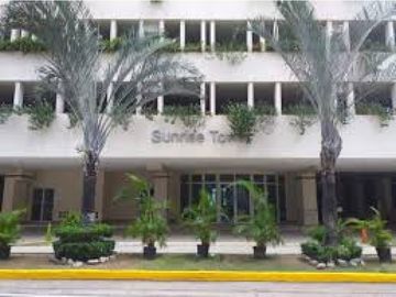 SE VENDE O ALQUILA PH SUNRISE 148m2 CON TODOS LOS SERVICIOS