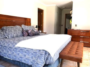 Casa en venta de 4 dorm. en Colina