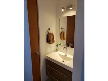 CASA EN CONDOMINIO EN VENTA A ORILLA DEL LAGO 