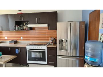 CASA EN CONDOMINIO EN VENTA A ORILLA DEL LAGO 