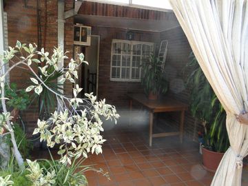 Villa Urquiza, Excelente PH Tipo Casa en Triplex 4 Amb, Entrada Independiente, Cochera