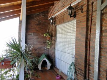 Villa Urquiza, Excelente PH Tipo Casa en Triplex 4 Amb, Entrada Independiente, Cochera