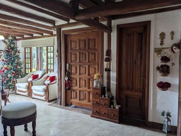 Hermosa casa 3 dormitorios, Conjunto Privado, Tumbaco