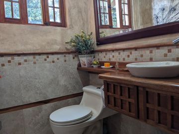 Hermosa casa 3 dormitorios, Conjunto Privado, Tumbaco