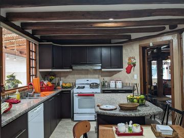 Hermosa casa 3 dormitorios, Conjunto Privado, Tumbaco