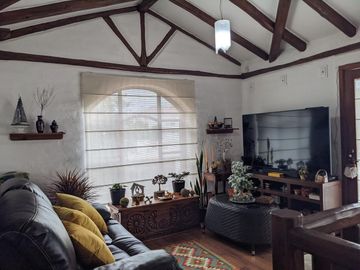 Hermosa casa 3 dormitorios, Conjunto Privado, Tumbaco