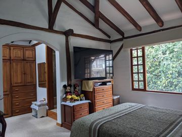 Hermosa casa 3 dormitorios, Conjunto Privado, Tumbaco