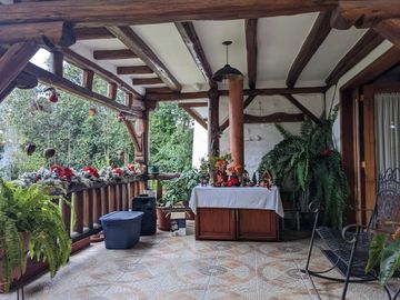 Hermosa casa 3 dormitorios, Conjunto Privado, Tumbaco