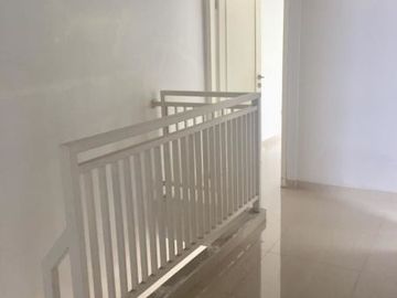 Rumah 2,5 Lantai Siap Huni Di Bintaro - Gb 0800 Br