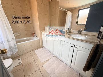 Casa 230/392 5D 4B piscina terraza 46m2 quincho Remodelada
