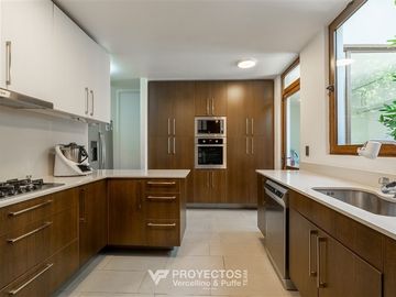 Casa en venta 5 dorm. salitas, más servicios, Los Trapenses