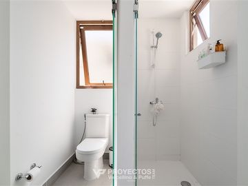 Casa en venta 5 dorm. salitas, más servicios, Los Trapenses