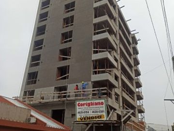 Venta de departamento en Ituzaingo, oportunidad de contado en pozo