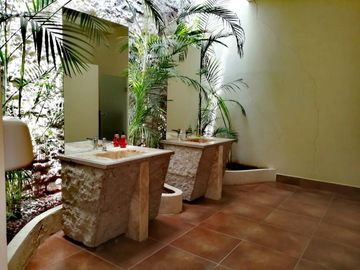 Casa Hacienda en Venta en La Huerta en Morelia Michoacan