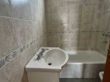 Semipiso en venta en Lanus Oeste