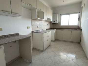 Semipiso en venta en Lanus Oeste
