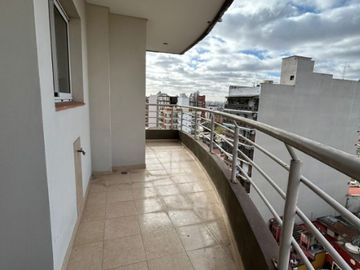 Semipiso en venta en Lanus Oeste