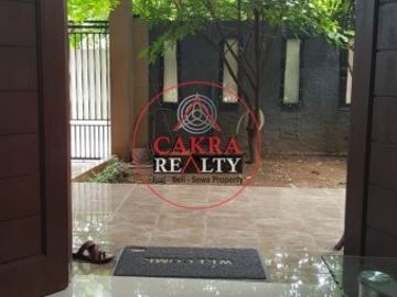 Rumah Bagus siap huni Depan Taman Cluster Nego 656 ASW