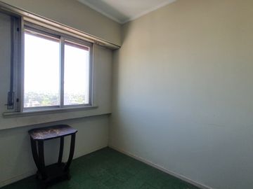 Venta - Departamento cuatro ambientes c/dep y dos cocheras en primera linea de mar - B Maritimo 5611