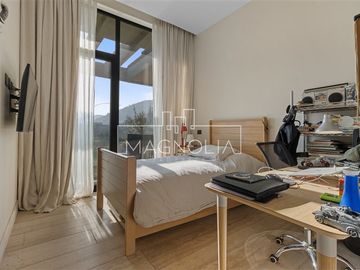 Espectacular casa en venta. 6 dormitorios. Valle Escondido