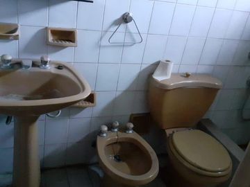Casa Fondo en venta en Temperley Oeste