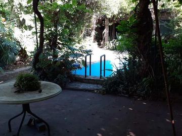 Casa Fondo en venta en Temperley Oeste
