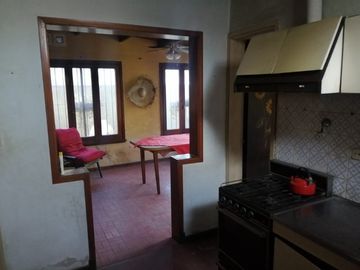 Casa Fondo en venta en Temperley Oeste