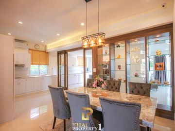 Charming 3 Bedroom House For Sale At - Ibreeze View