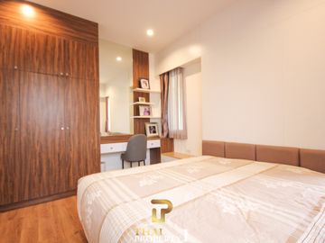 Charming 3 Bedroom House For Sale At - Ibreeze View