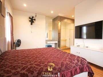 Charming 3 Bedroom House For Sale At - Ibreeze View