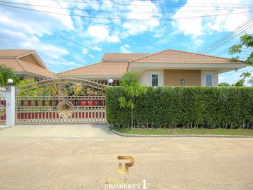 Charming 3 Bedroom House For Sale At - Ibreeze View