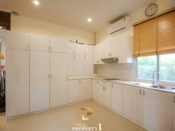 Charming 3 Bedroom House For Sale At - Ibreeze View