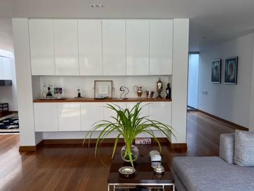 CASA EN VENTA EN SAN ISIDRO FRENTE AL PARQUE ACOSTA