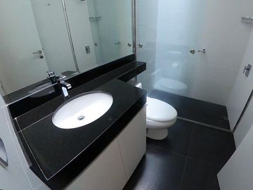 CASA EN VENTA EN SAN ISIDRO FRENTE AL PARQUE ACOSTA