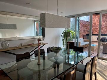 CASA EN VENTA EN SAN ISIDRO FRENTE AL PARQUE ACOSTA