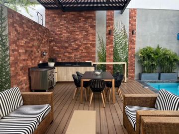 CASA EN VENTA EN SAN ISIDRO FRENTE AL PARQUE ACOSTA