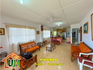 00596 - VENTA CASA YARINACOCHA + LOCAL COMERCIAL - EN ESQUINA