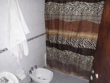 LATORRE PROP VENDE CHALET DE 3 AMB+DEPTO DE 2 AMB+GALPON DE 200 M2